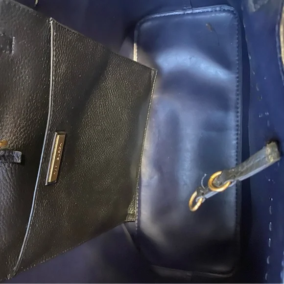 Tory Burch leather tote! - Picture 4 of 10